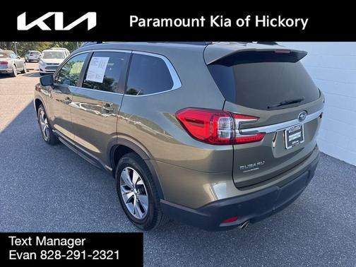 Autumn Green Metallic 2023 Subaru Ascent Premium 8-Passenger