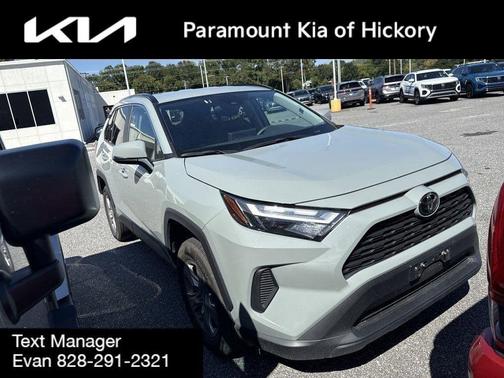2023 Toyota RAV4 XLE