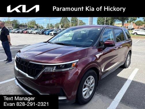 2023 Kia Carnival LX