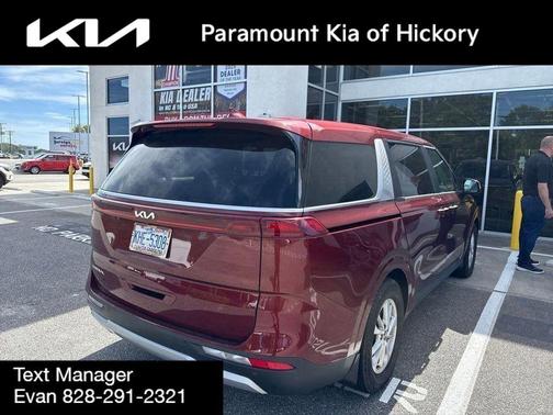 2023 Kia Carnival LX
