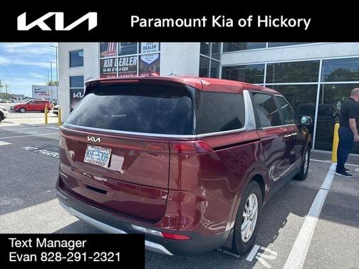 2023 Kia Carnival LX