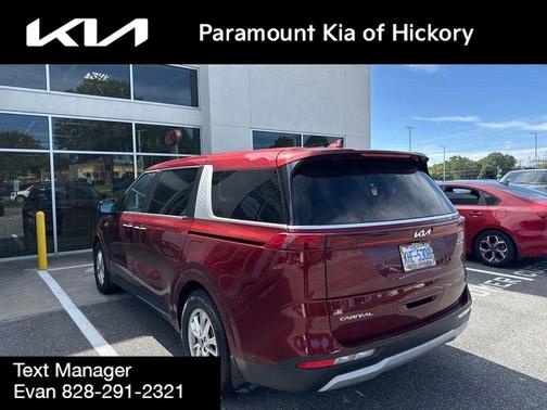 2023 Kia Carnival LX