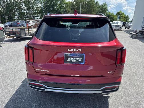 Passion Red 2023 Kia Sorento SX