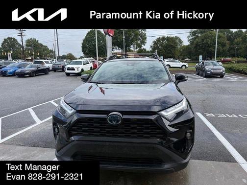 2023 Toyota RAV4 Hybrid SE