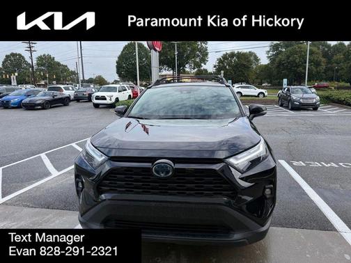 2023 Toyota RAV4 Hybrid SE