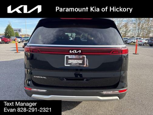 2024 Kia Carnival LX