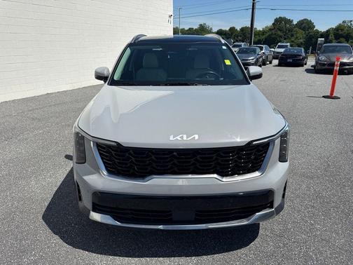 Wolf Gray 2024 Kia Sorento S