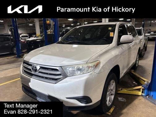 2013 Toyota Highlander SE