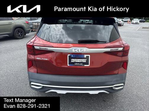 Mars Orange 2022 Kia Seltos S