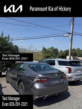 2022 Toyota Camry SE