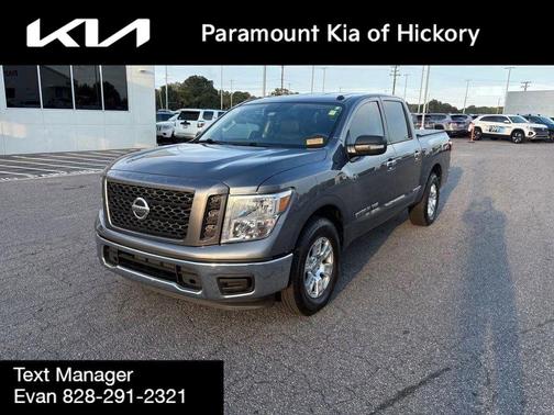 2019 Nissan Titan SV