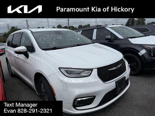 2023 Chrysler Pacifica Hybrid Touring L