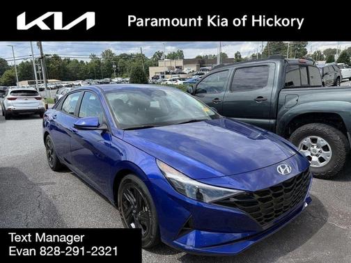 2022 Hyundai ELANTRA SEL