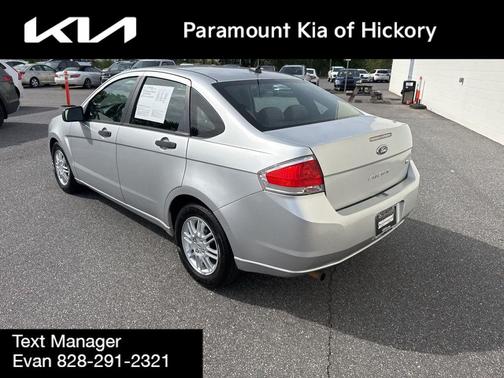 INGOT SILVER METALLIC 2011 Ford Focus SE