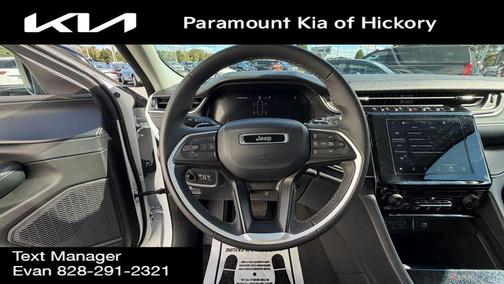 2023 Jeep Grand Cherokee L Laredo