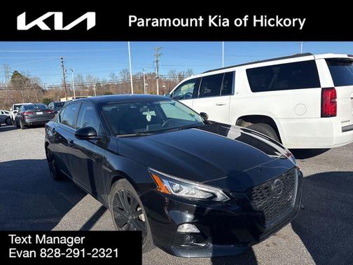 2022 Nissan Altima SR FWD