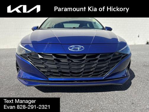 2022 Hyundai ELANTRA SEL