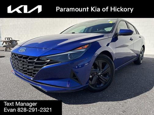 2022 Hyundai ELANTRA SEL