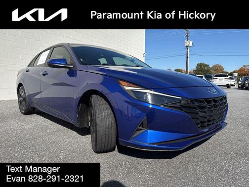 2022 Hyundai ELANTRA SEL