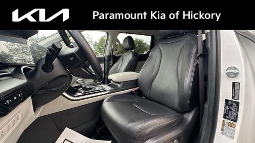 2024 Kia Carnival SX
