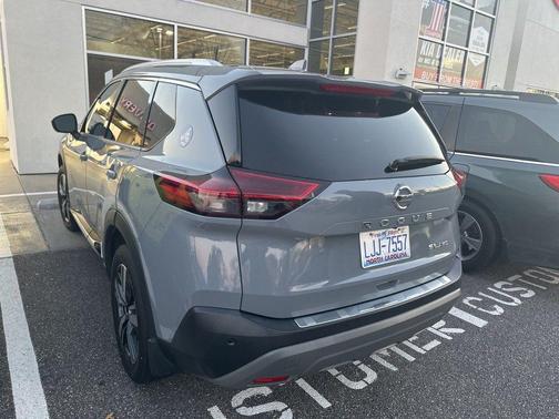 2021 Nissan Rogue SL