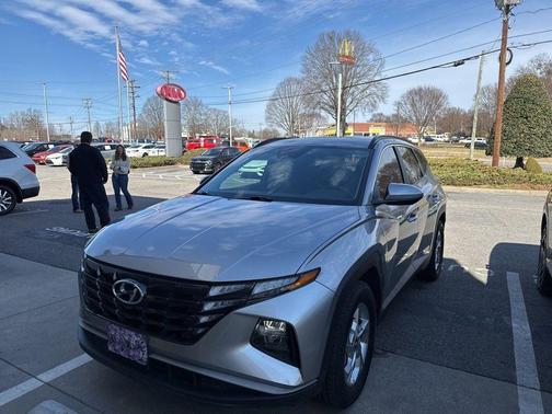 2022 Hyundai TUCSON SEL