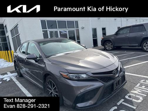 2024 Toyota Camry SE