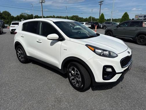 Clear White 2020 Kia Sportage LX