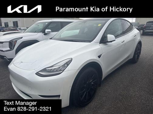 2022 Tesla Model Y Long Range Dual Motor All-Wheel Drive