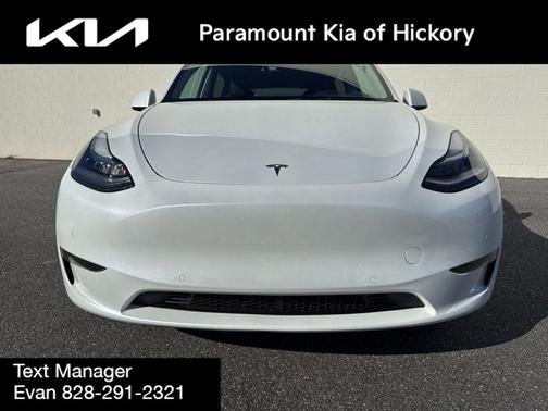 2022 Tesla Model Y Long Range Dual Motor All-Wheel Drive