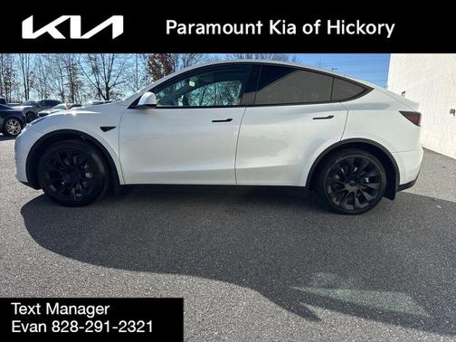 2022 Tesla Model Y Long Range Dual Motor All-Wheel Drive