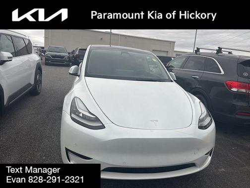 2022 Tesla Model Y Long Range Dual Motor All-Wheel Drive