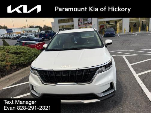 2024 Kia Carnival LX