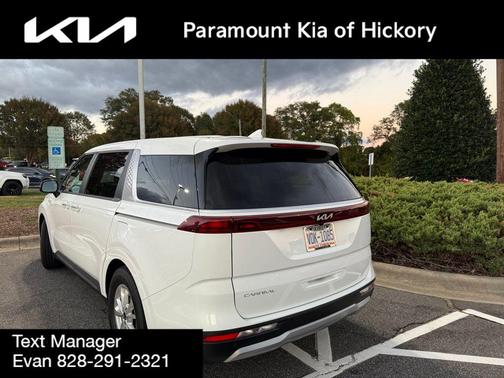 2024 Kia Carnival LX