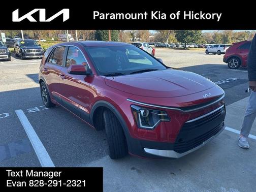 2023 Kia Niro LX