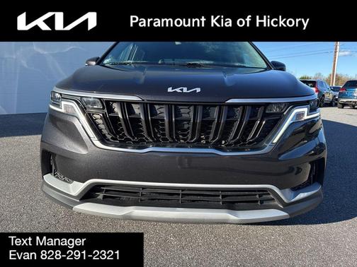 2023 Kia Carnival LX