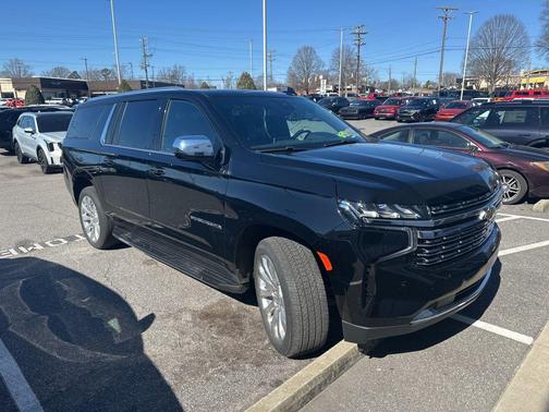 2023 Chevrolet Suburban Premier