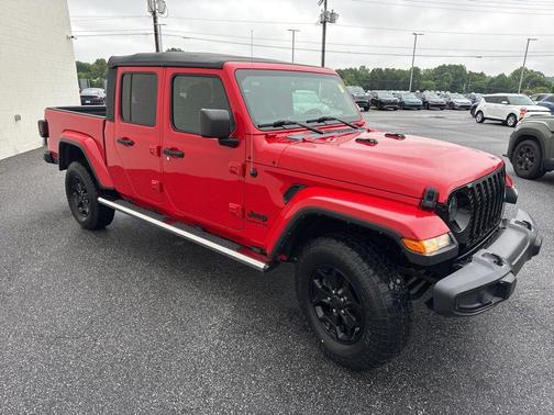 Firecracker Red Clearcoat 2022 Jeep Gladiator Willys 4x4