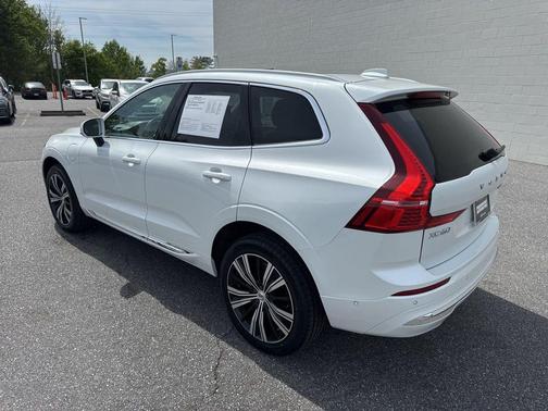 2022 Volvo XC60 Recharge Plug-In Hybrid T8 Inscription