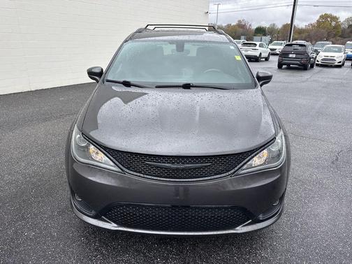 2020 Chrysler Pacifica Touring-L Plus