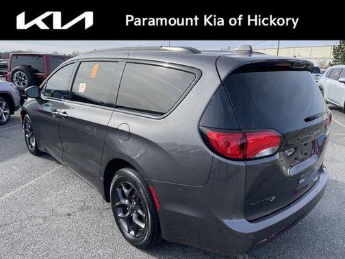 2020 Chrysler Pacifica Touring-L Plus