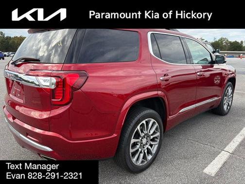 2023 GMC Acadia Denali