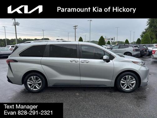 Celestial Silver Metallic 2021 Toyota Sienna Limited 7-Passenger