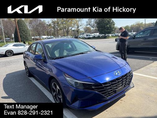 2023 Hyundai ELANTRA SEL