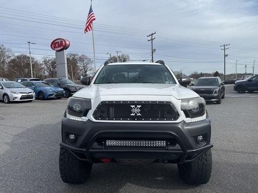 2013 Toyota Tacoma Base