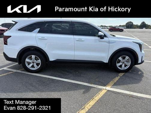 2024 Kia Sorento LX