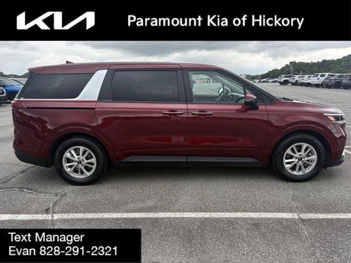 2024 Kia Carnival LX