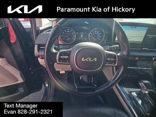 2022 Kia Carnival SX