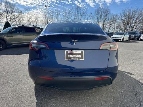 2024 Tesla Model Y Long Range Single Motor Rear-Wheel Drive