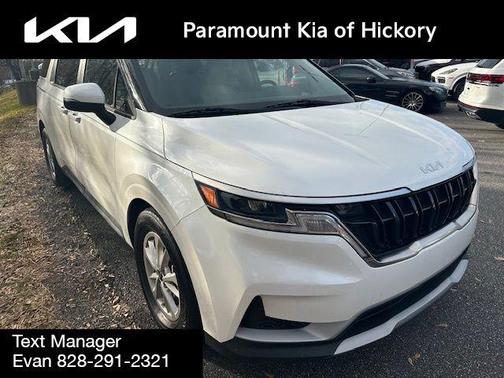 2023 Kia Carnival LX